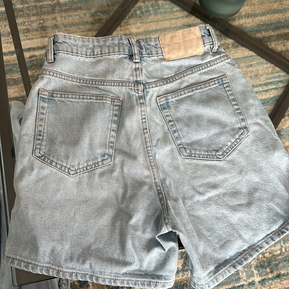 Zara shorts - Picture 2 of 3